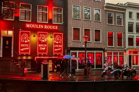 red light district amsterdam hours